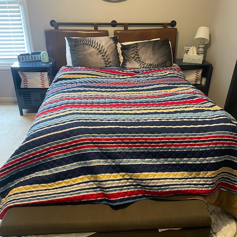 Mainstay Reversible Striped Quilt